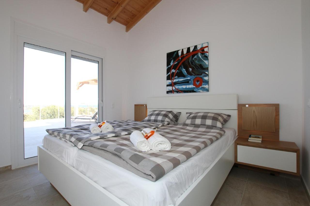 Sunset Sea View Villa 6 Арилас Екстериор снимка