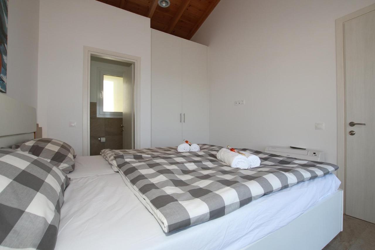 Sunset Sea View Villa 6 Арилас Екстериор снимка
