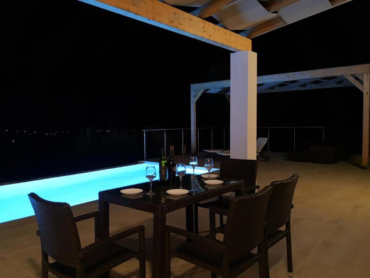 Sunset Sea View Villa 6 Арилас Екстериор снимка