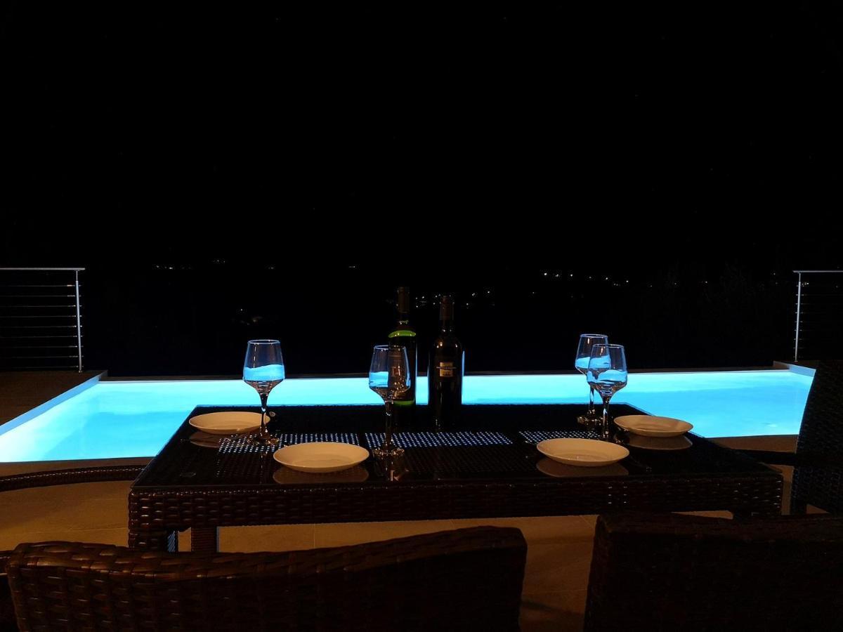 Sunset Sea View Villa 6 Арилас Екстериор снимка