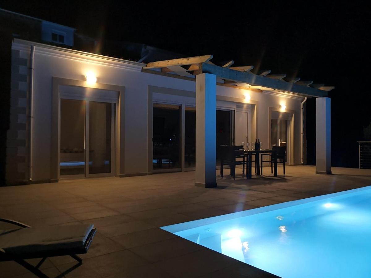 Sunset Sea View Villa 6 Арилас Екстериор снимка